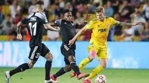 Pe această arenă își desfășoară meciurile de acasă echipele fc sheriff tiraspol și fc tiraspol. Lh25nomwmyg8 M