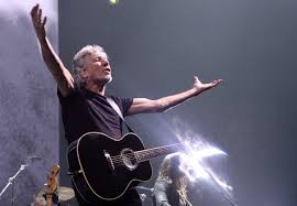 Roger waters and the national philharmonic orchestra and michael kamen and madeline bell and cher — 4:41am (sexual revolution) (the pros and cons of hitch hiking 1984). Pink Floyd Grunder Verteidigt Boykott Aufruf Roger Waters Bestreitet Antisemitismus Kultur Tagesspiegel