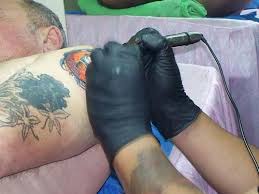 Mực xăm rất độc