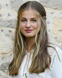 Nhan sắc Công chúa Tây Ban Nha yêu thích tiền vệ Gavi