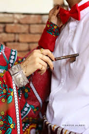 Yemen Love يمن الجمال مفتاح قلبك معي Yemen Clothes Bridal Photography Poses Couple Engagement Pictures