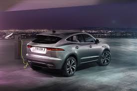 Par contre, certains propriétaires de voiture alternent trois ou quatre pleins. Jaguar Se Met A L E85 Avec L E Pace Restyle