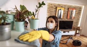 Limpiar y desinfectar la casa, limpiar la cocina, limpiar el baño, quitar manchas en la ropa, desinfectar superficies. Limpiar Toda La Casa En Menos De 3 Horas Este Es El Orden Que Deberias Seguir Ecodiario Es