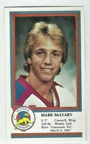 1982-83 Victoria Cougars (WHL) Mark McLeary postcard