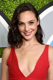 And one thing they share in common is that they believe whoever is selected to portray cleopatra—the ancient egyptian ruler known for her disruptive beauty, romances with julius caesar and mark antony—should be fit to play a queen. Gal Gadot Stars As Cleopatra In New Movie