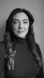 Caitlin Taber's Instagram, Twitter & Facebook