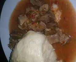 Hefekloss Mit Gulasch Rezept Hefeklosse Gulasch Klosse