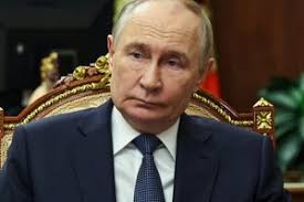 Oxfam GB chief executive ousted by board over lack of trust