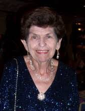 Clara Howe's Instagram, Twitter & Facebook