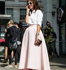 Pide tu cita aquí y descubre nuestras colecciones al completo! Invitadas Elegantes Y Con Camisa Blanca A Todo Confetti Blog De Bodas Para Novias E Invitadas