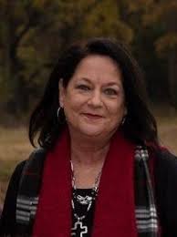 Below is the obituary and notification of services for Lisa Queening Hoyt.  🙏💔😘