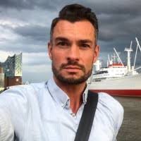 200+ "Manecke" profiles