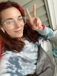 Good morning ☀️🖤 more passenger princess selfies ofc