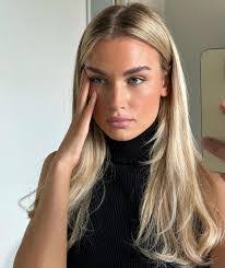 Marissa Gallagher's Instagram, Twitter & Facebook