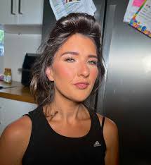 Beth Eaton Makeup 添加了1 张新照片— 英国·...