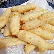Biscoito De Polvilho Frito Com Queijo Biscoito De Polvilho Frito Com Queijo Em 2020 Biscoito De Polvilho Frito Biscoito De Polvilho Receitas