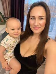 I have 2 kids both going to school looking for someone to help me clean the  house after I leave and put everything in order clean , hang clothes and  iron .We