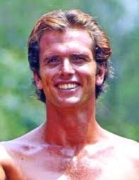 Kirsten Ely's Instagram, Twitter & Facebook