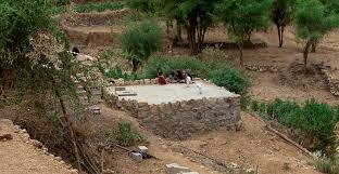 بناء خزانات مياه منزلية في المجتمعات الريفية المحرومة برنامج الأمم المتحدة الإنمائي في الدول العربية