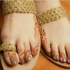 Pin By Gowthami On Women Dress Bag Jewelry Shoes My Choice Handcrafted Shoes Bridal Sandals Foot Jewelry