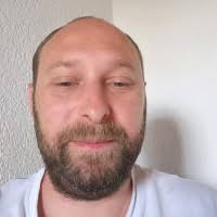 20+ "Tom Simson" profiles