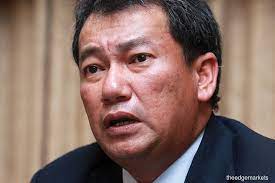 Datuk wira azhar abdul hamid adalah pengerusi mrt corp sejak 11 mei 2021 dan juga mantan ketua pegawai eksekutif mrt corp, sebuah syarikat yang ditubuhkan oleh kerajaan malaysia bagi membina landasan kereta api bersepadu antara sungai buloh dengan kajang.beliau pernah menjadi pengerusi persatuan minyak sawit malaysia (mpoa). Fgv S Azhar Now Also Msm Chairman The Edge Markets
