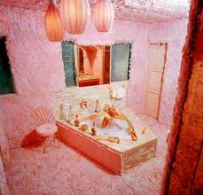 All that madness with christmas and new year's eve is now gone. This Valentine S Day Consider The Cheesy Charm Of The Heart Shaped Bathtub Vogue