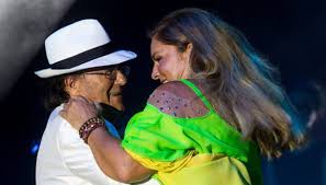 Zuvor ist er an der seite romina power, la stoccata ad albano: Al Bano Carrisi Fa Pace Con Romina Power E La Ringrazia Pubblicamente Dilei