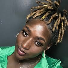 Shana Blevins's Instagram, Twitter & Facebook