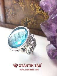 Mavi Topaz Yuzuk Topaz Flor Ve Hidroksil Iceren Bir Aluminyum Silikattir Saf Haliyle O Renksiz Beyaz Dir Safsizliklar Neden N Mavi Topaz Yuzuk Topaz Yuzuk