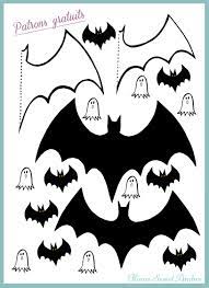 Depuis l'impression du patron, imprimable à sa taille grâce aux calques du pdf, jusqu'aux explications fort judicieuses, comme le fait de coudre l'ourlet du bas avant l'assemblage. Halloween Facile Patrons Gratuits