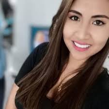 Karla Benavides's Instagram, Twitter & Facebook