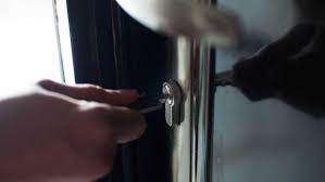 Couple returns home to find several strangers eating food, smoking inside