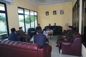 No 41 batu 1 1/2, jalan lombong, johor, pekan kota tinggi, 81900 kota tinggi, johor, малайзия. Kunjungan Silaturahim Bimbingan Dan Serah Terima Penghargaan Oleh Ketua Pta Pekanbaru Kepada Pa Siak Sri Indrapura 23 06