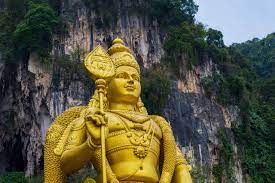 The borders of malaysia include land and maritime borders with brunei, indonesia and thailand and shared maritime boundaries with china, philippines, singapore and vietnam. Ten Interesting Facts About Malaysia Travelingeast