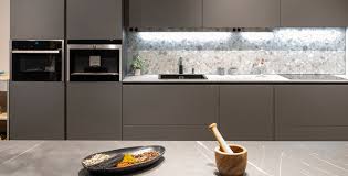 En muebles yonla somos unos apasionados de la decoración y hemos creado un catálogo de muebles ideales para una decoración. La Nueva Coleccion De Cocinas Santos Ya Disponible En Santos Estudio Gijon Focus Piedra Noticias Sobre Piedra Natural