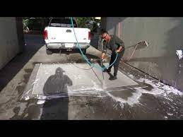 How To Clean Your Area Rug In Less Than 4 Minutes Neesiedoesit Youtube Cleaning Area Rugs Area Rugs Floor Area Rugs