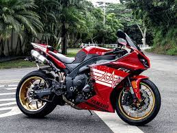 Looking For A New Motorcycle Design Customize Your Motorcycle With Our High Performance Vinyl Dec Custom Baggers Custom Paint Motorcycle Harley Davidson Bikes