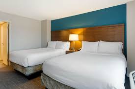 Stay at comfort inn international dr. Affordable Orlando One Bedroom Suites In Kissimmee