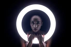 Everything You Need To Know About Using A Ring Light For Photography Peerspace