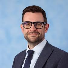 Found this short story this morning: 'The Tunnel Ahead' by Alice Glaser.  https://t.co/SCy12BSN3P Anyone heard of it? Could fit in with a dystopia  SOW or an extract for Lang, P1. Lots there