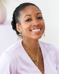 Melissa Beaulieu's Instagram, Twitter & Facebook