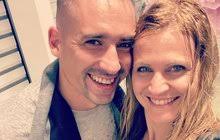 Hokejista tomáš plekanec se před několika dny na sociálních sítích vrátil k rozchodu s manželkou luckou vondráčkovou. Plekanec And Safarova A Modest Wedding Because Of Vondrackova World Today News