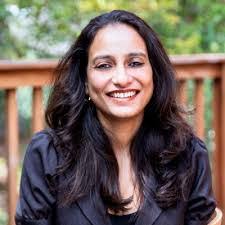 Shefali Salwan's Instagram, Twitter & Facebook