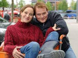 Before moving to jeanette's current city of johnson lake, ne, jeanette lived in elwood ne and lexington ne. Schauspielerin Jeanette Hain Ruckkehr Ins Idyll Der Kindheit Neuried Wurmtal