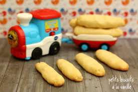 Mon Premier Petit Biscuit A La Vanille Amandine Cooking Recette Boudoir Recette Gouter Biscuits