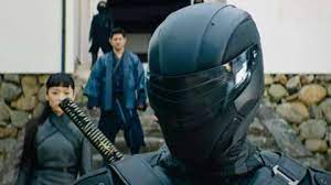 The joes are then sent on a mission to cobra island, where cobra commander has returned to power. Beobachten Sie Wie Snake Eyes Star Henry Golding Fortnite Als Snake Eyes Spielt Trucos Y Codigos