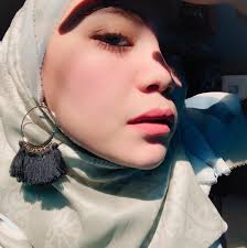 Usahakan kalian download sebagai review saja, belilah cd original atau kalian beli secara online seperti di itunes untuk mendukung semua artis agar terus berkarya. Bukan Kerana Aku Tak Cinta Home Facebook