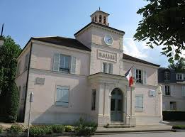 Marnes La Coquette La Commune Ou Reside Johnny Hallyday Est Assaillie Par Les Fans Et Les Journalistes Vsd