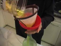 Liqueur De Limoncello Par Mamy Monica Youtube Recette Limoncello Limoncello Recette
